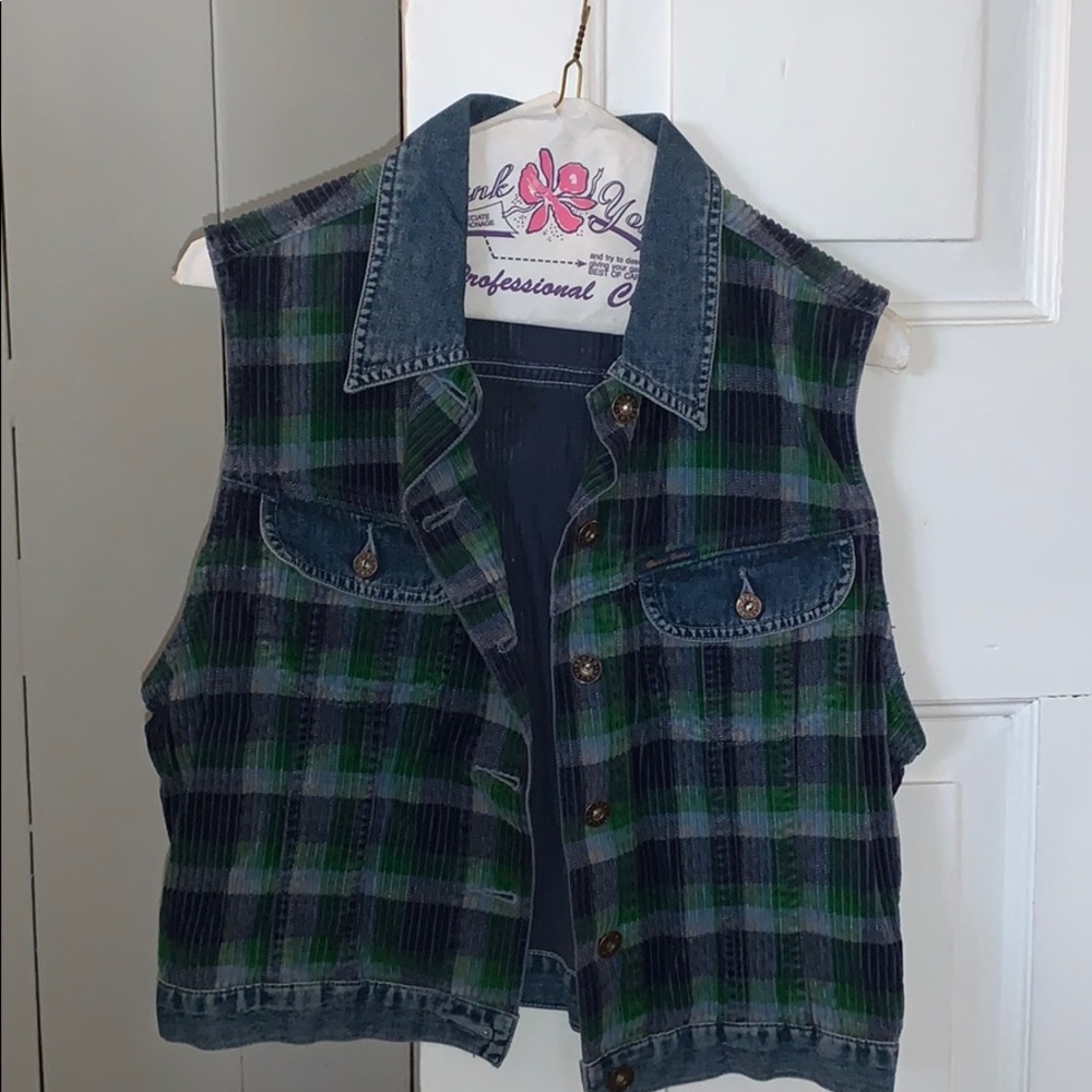 Sleeveless green/blue checkered corduroy & jean